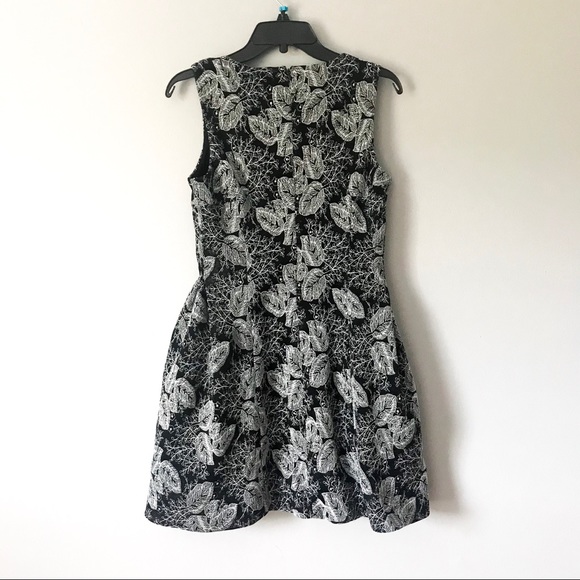 Calvin Klein Black and White Leaf Dress - Picture 4 of 4